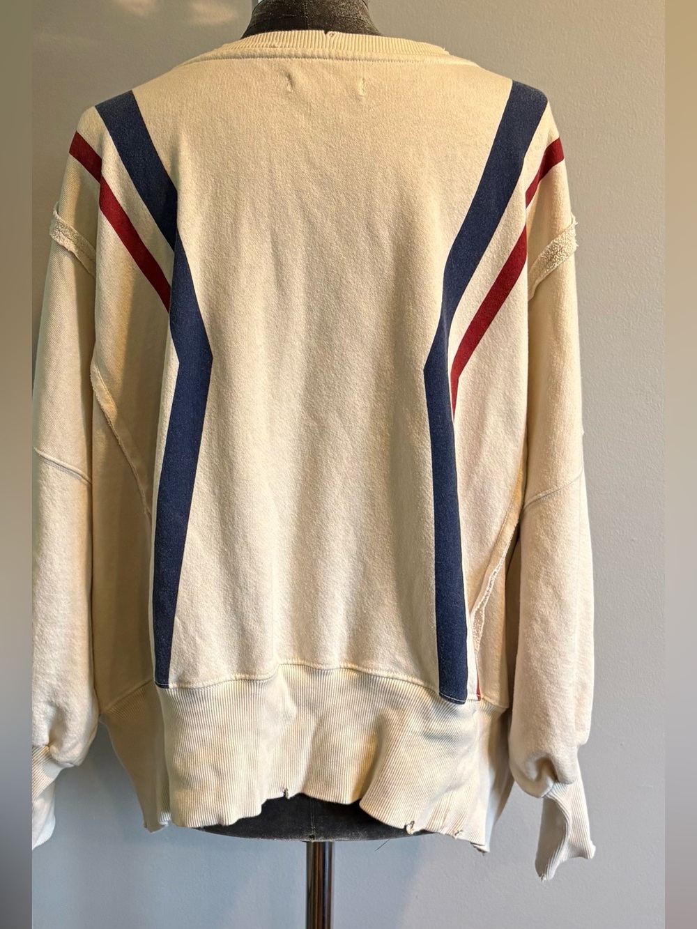 Free People We the Free Graphic Camden oversized relaxed fit Sweatshirt Size XS - Picture 3 of 9